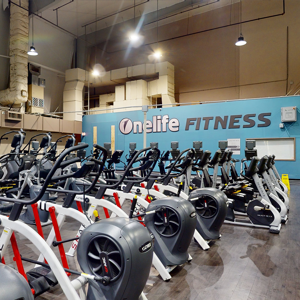 Onelife Fitness Skyline Gym & Health Club in Falls Church